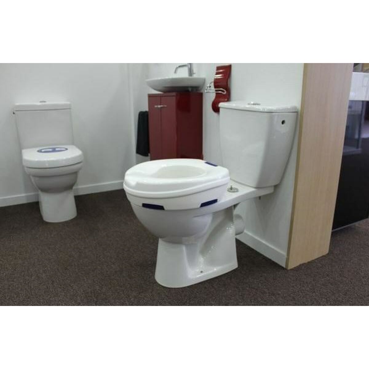 V6HBBC8179A9F831A78FB188BF4B6AA3FA8R6408831P3