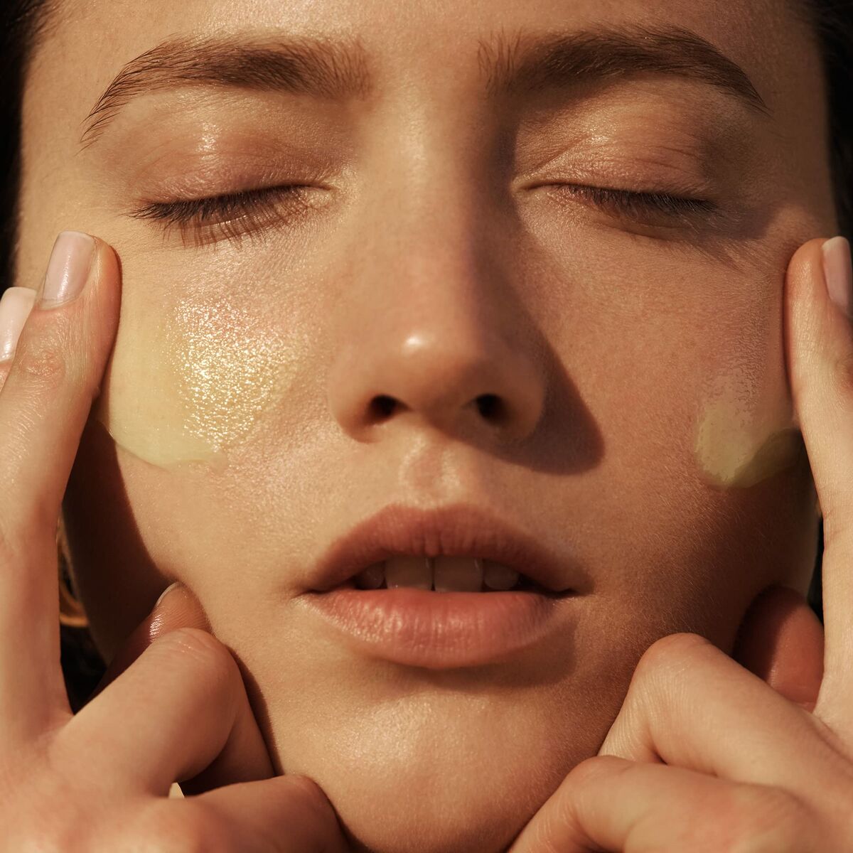 V3HF399419AD640B7B6322F7B7213ED0FC5R5760164P10