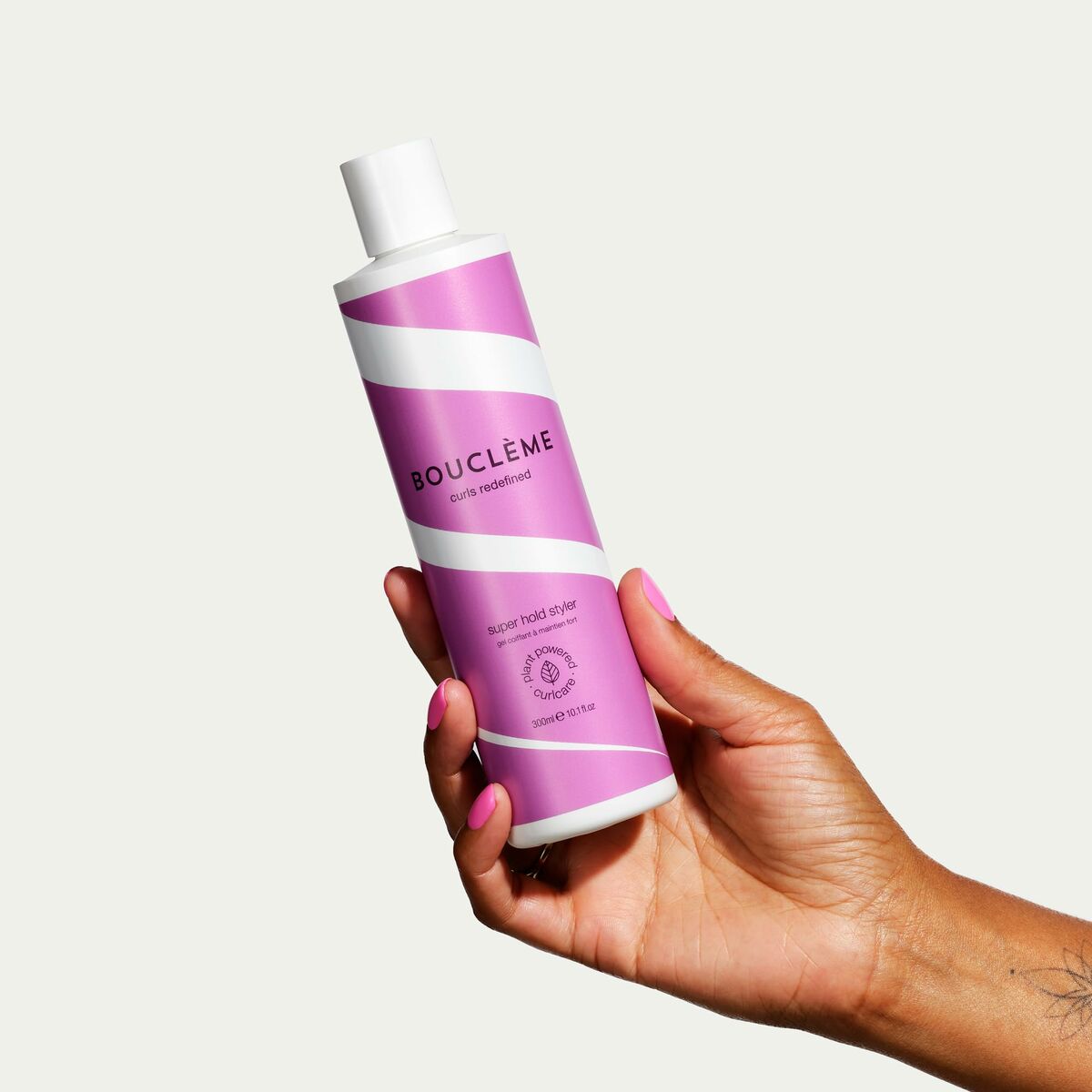 V3HC4ECD417B6444609670A8B71AF7B1745R6927418P4