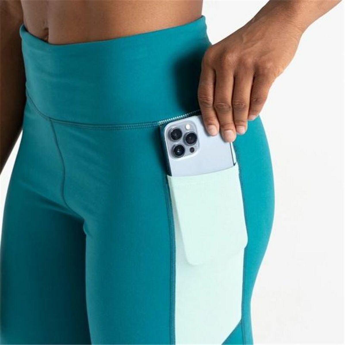 V5HD05619B79D901B7327C5361849C6FF4BR4930701P5