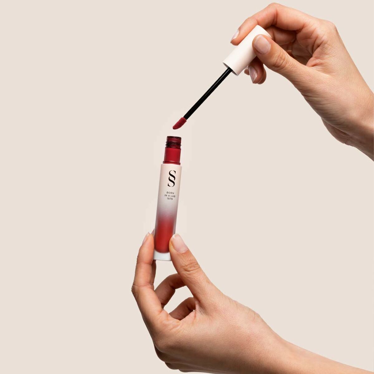 V3H2C2BB692550AF07BE6CAA8A8EE342F48R6241711P3