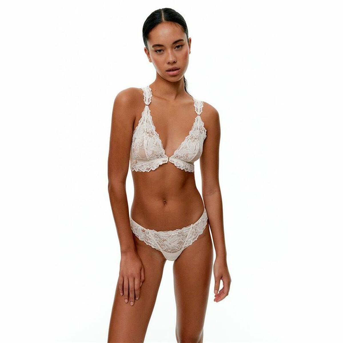 V3H8003B05CF8EEC3F9D4C10D0DD18FCA28R5504371P2