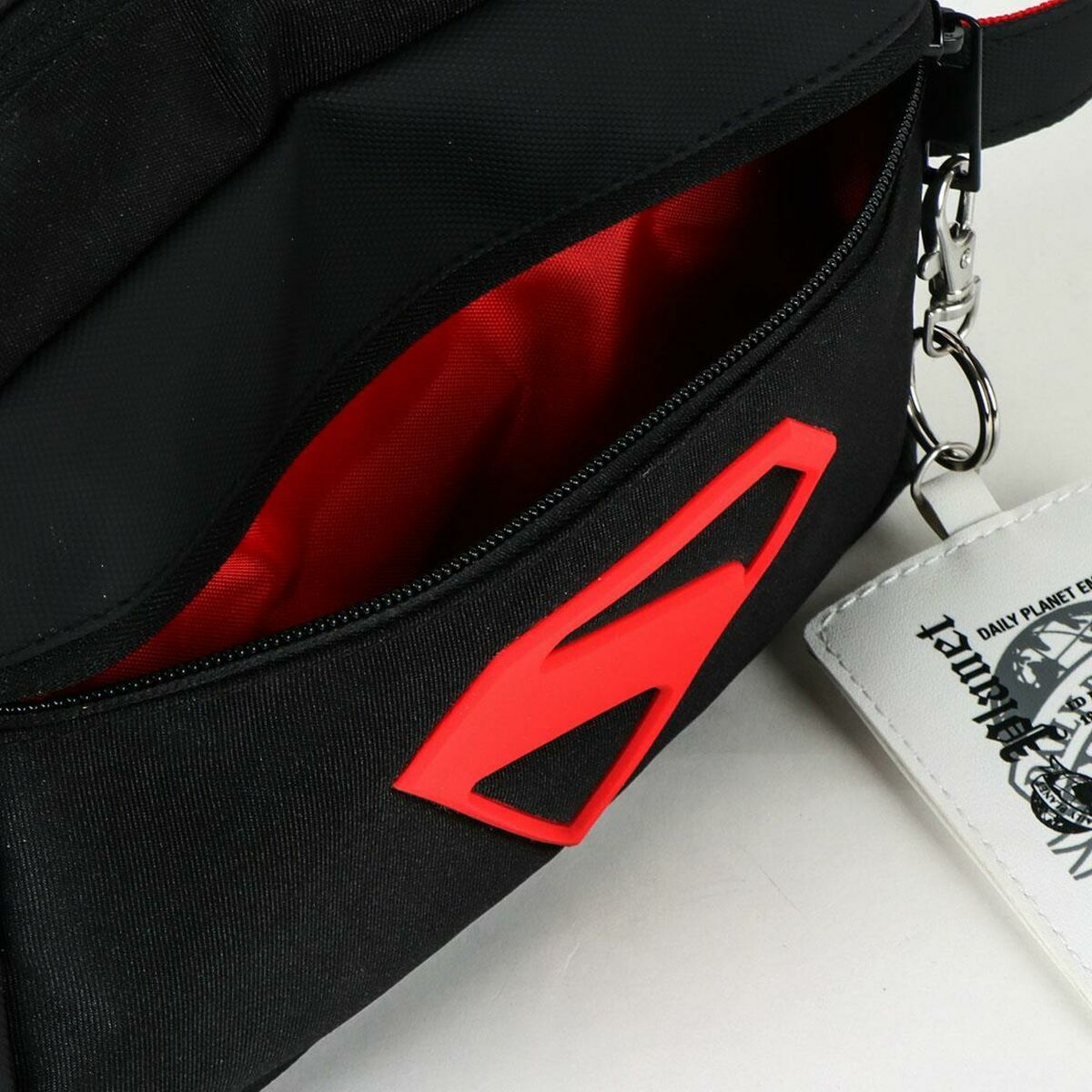 V2HFAC148F6C5616C0D7A813097AB8563C2R6841844P8